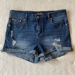 Indigo Rein Distressed Denim Medium Wash Jean Shorts Size 30